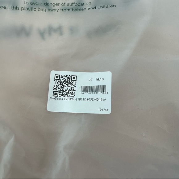 Everyday 2-in-1 Activity Dress First Class Black Size medium tiktok - Picture 8 of 9